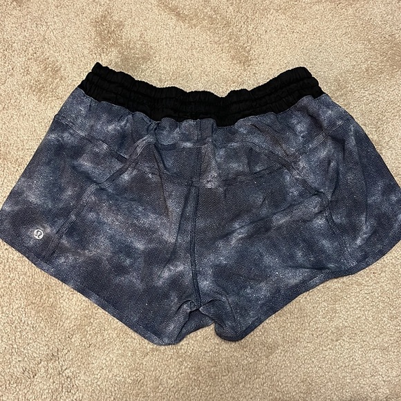 Lululemon athletica Track That Short - Picture 2 of 3